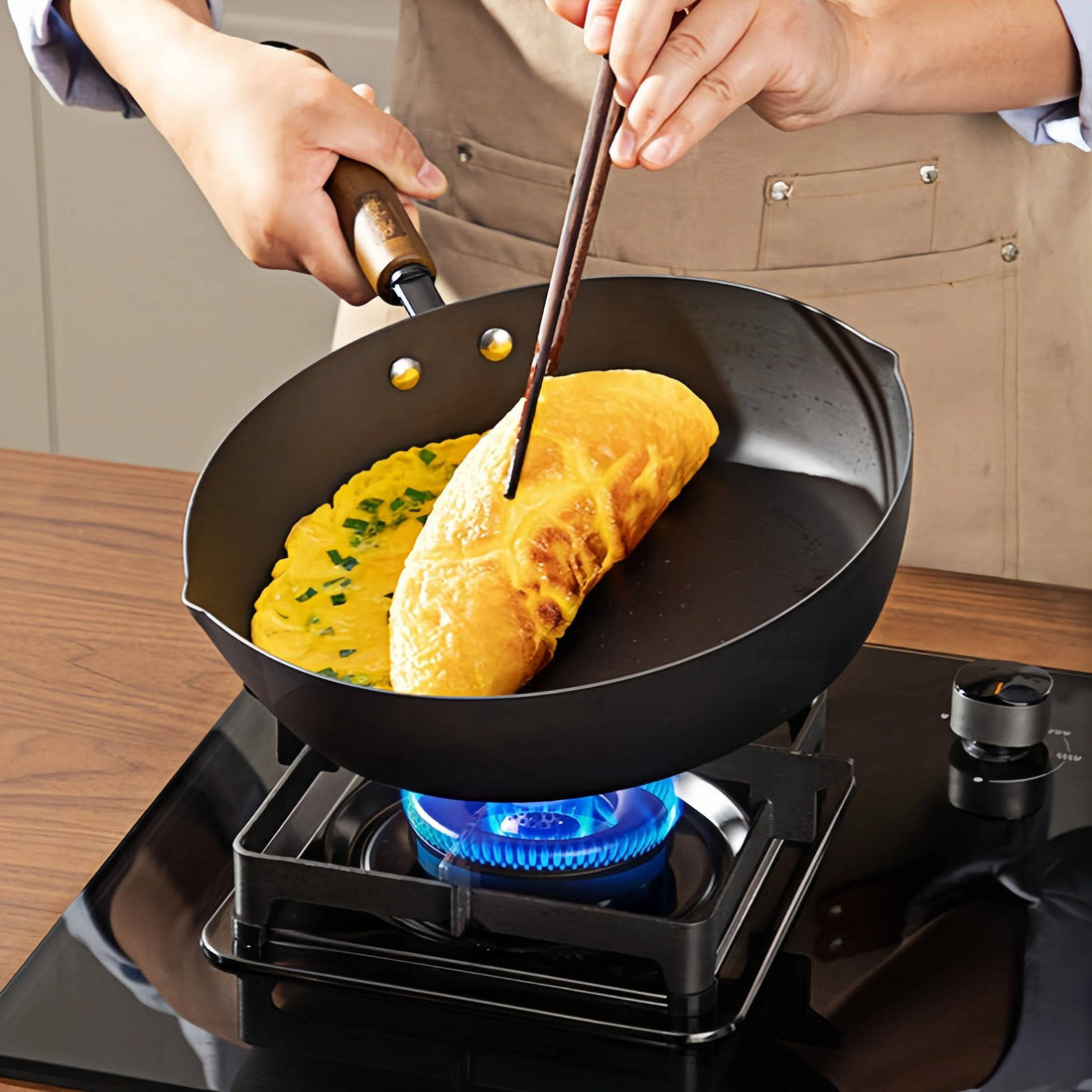 20cm/26cm UNCOATED FRYING PAN
